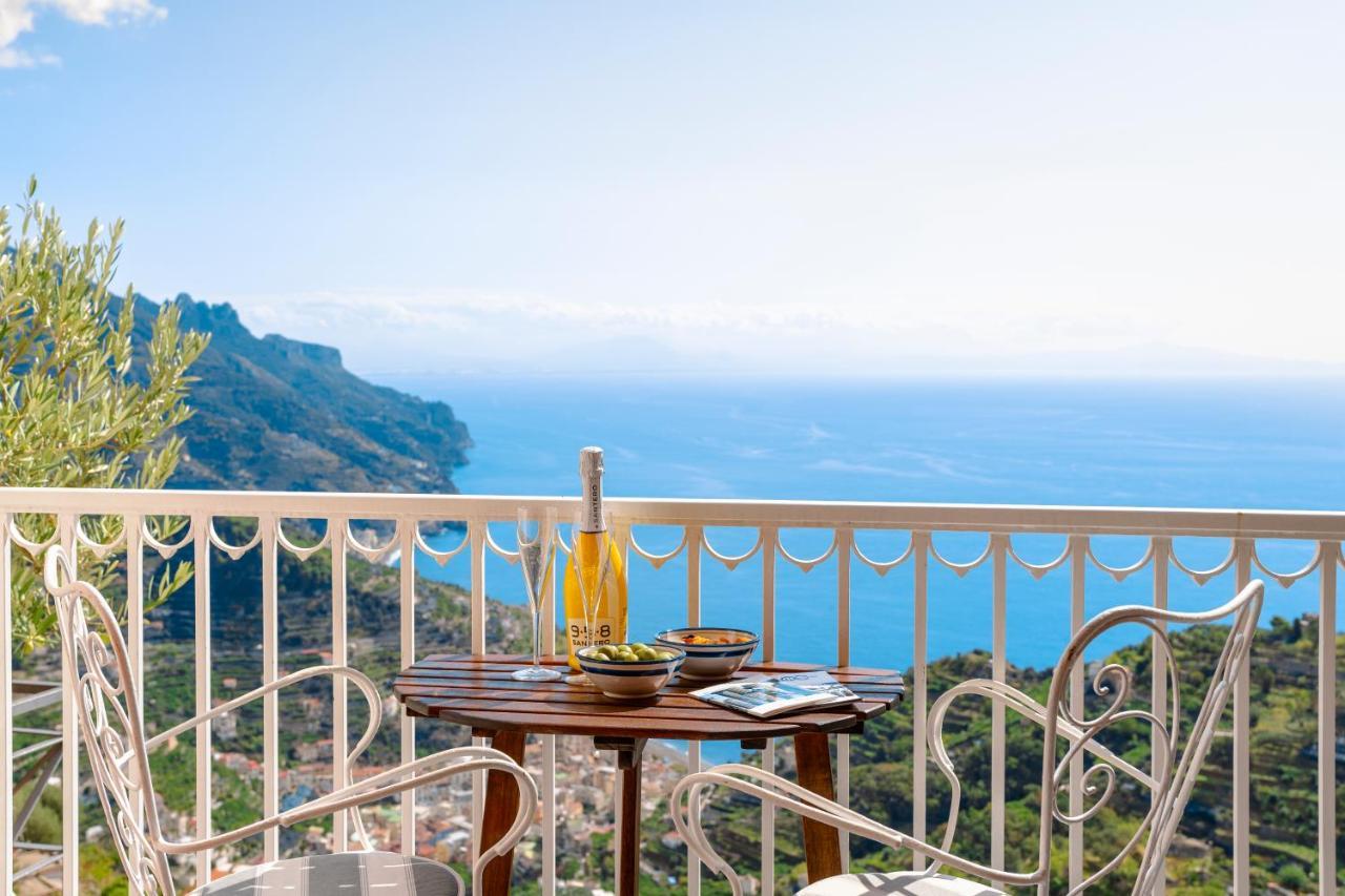A Casa Di Nonna Marianna Bed & Breakfast ราเวลโล ภายนอก รูปภาพ