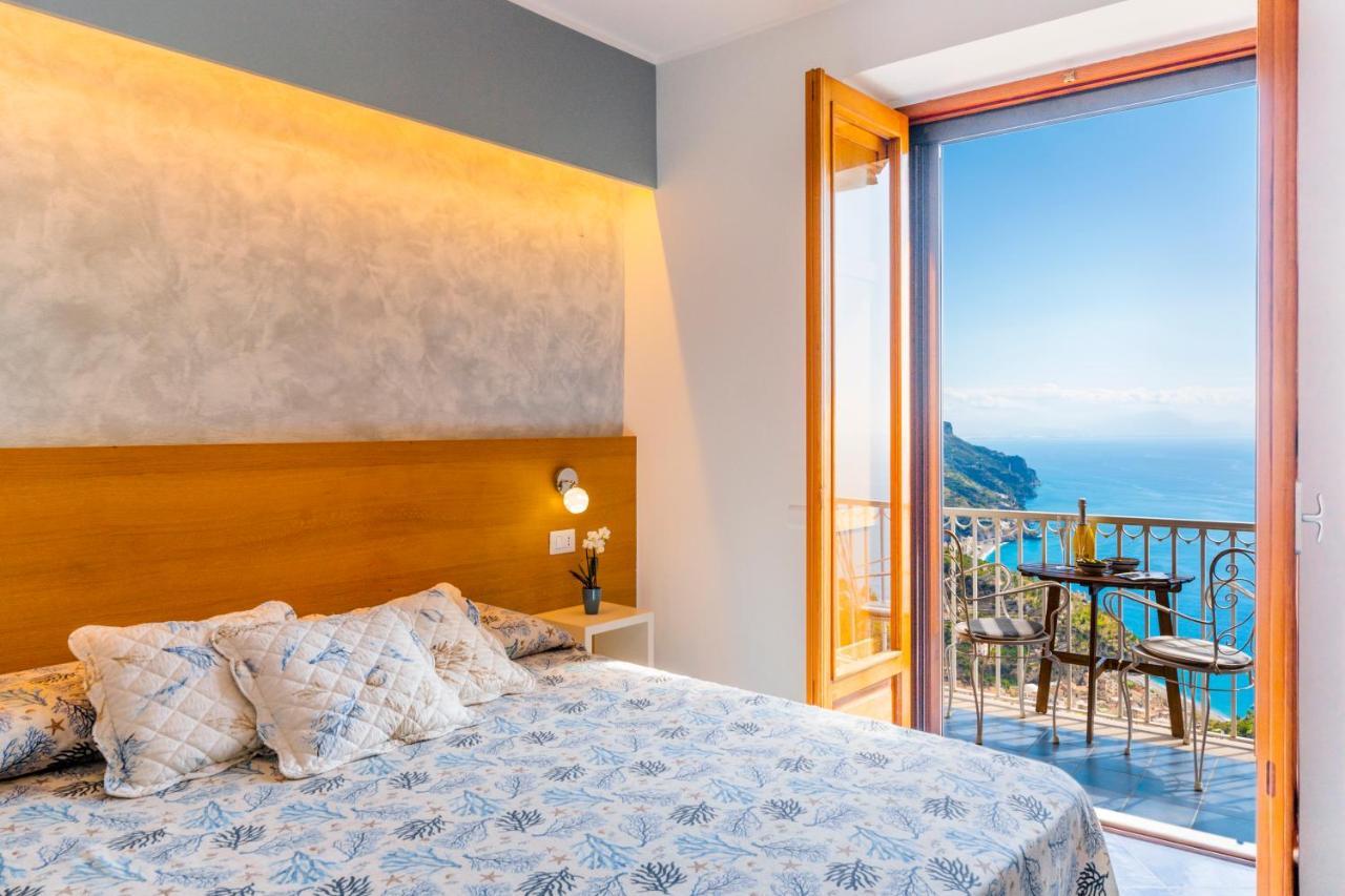 A Casa Di Nonna Marianna Bed & Breakfast ราเวลโล ภายนอก รูปภาพ