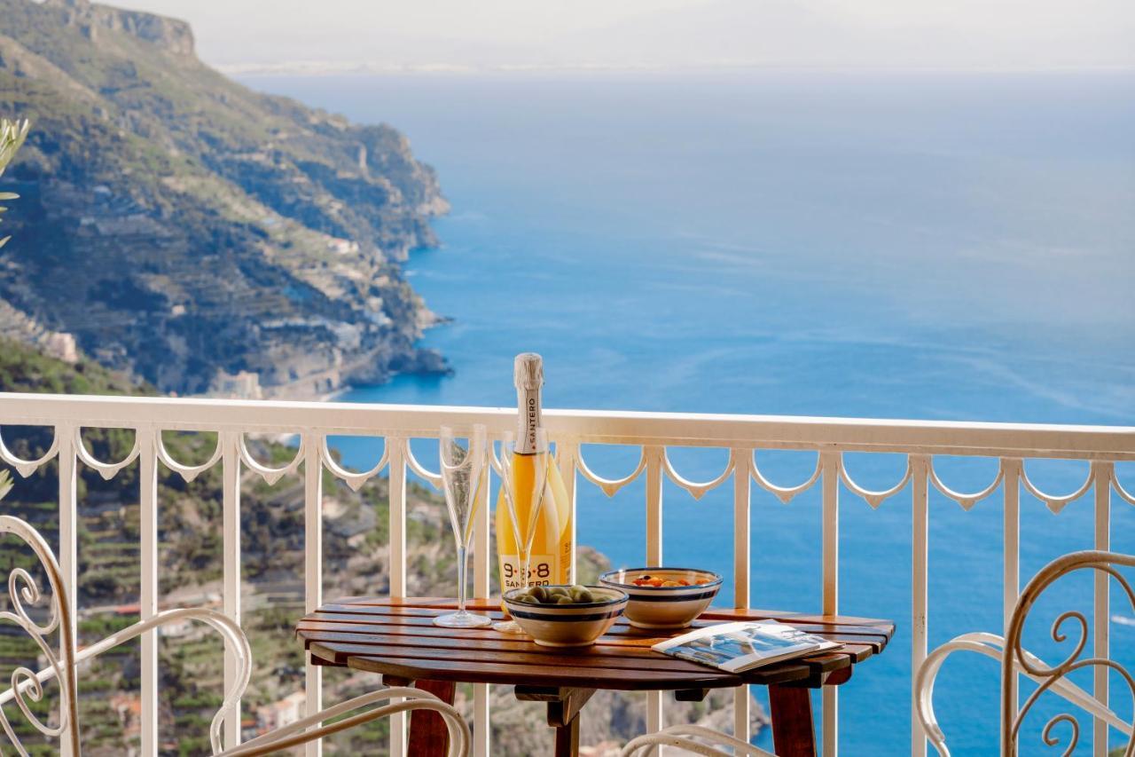 A Casa Di Nonna Marianna Bed & Breakfast ราเวลโล ภายนอก รูปภาพ