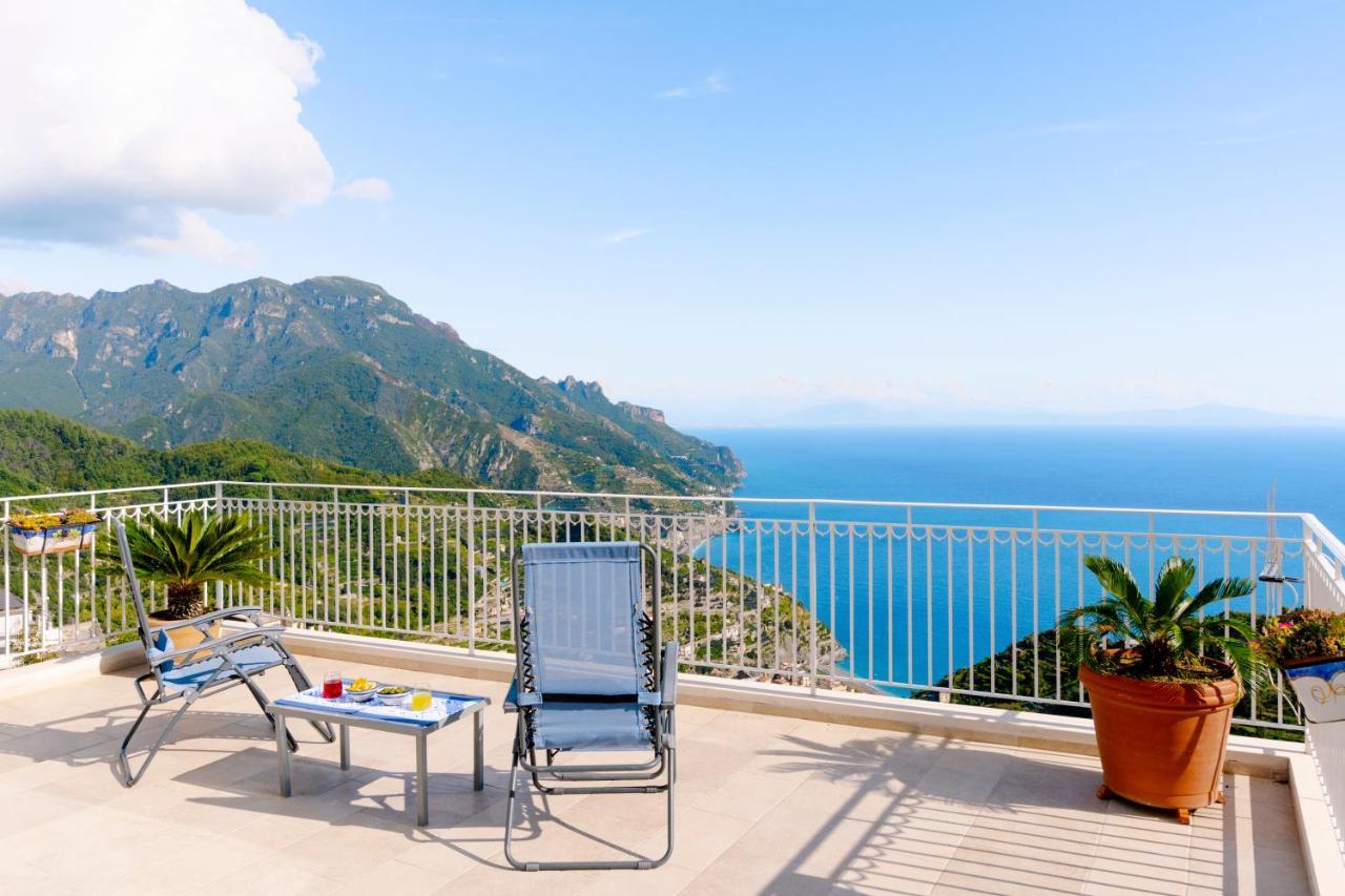 A Casa Di Nonna Marianna Bed & Breakfast ราเวลโล ภายนอก รูปภาพ