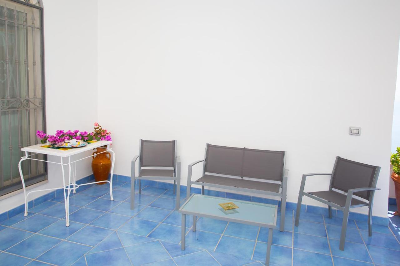 A Casa Di Nonna Marianna Bed & Breakfast ราเวลโล ภายนอก รูปภาพ