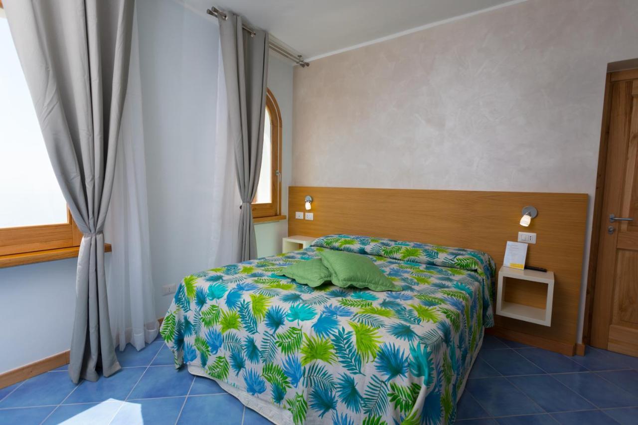 A Casa Di Nonna Marianna Bed & Breakfast ราเวลโล ภายนอก รูปภาพ