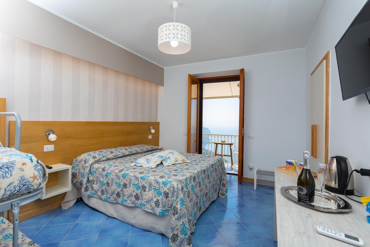 A Casa Di Nonna Marianna Bed & Breakfast ราเวลโล ภายนอก รูปภาพ